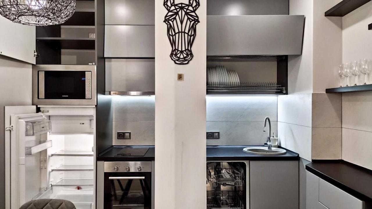 Petrovdom 52,67,205,213 In Smart Apartments In New York Concept House Киев Екстериор снимка