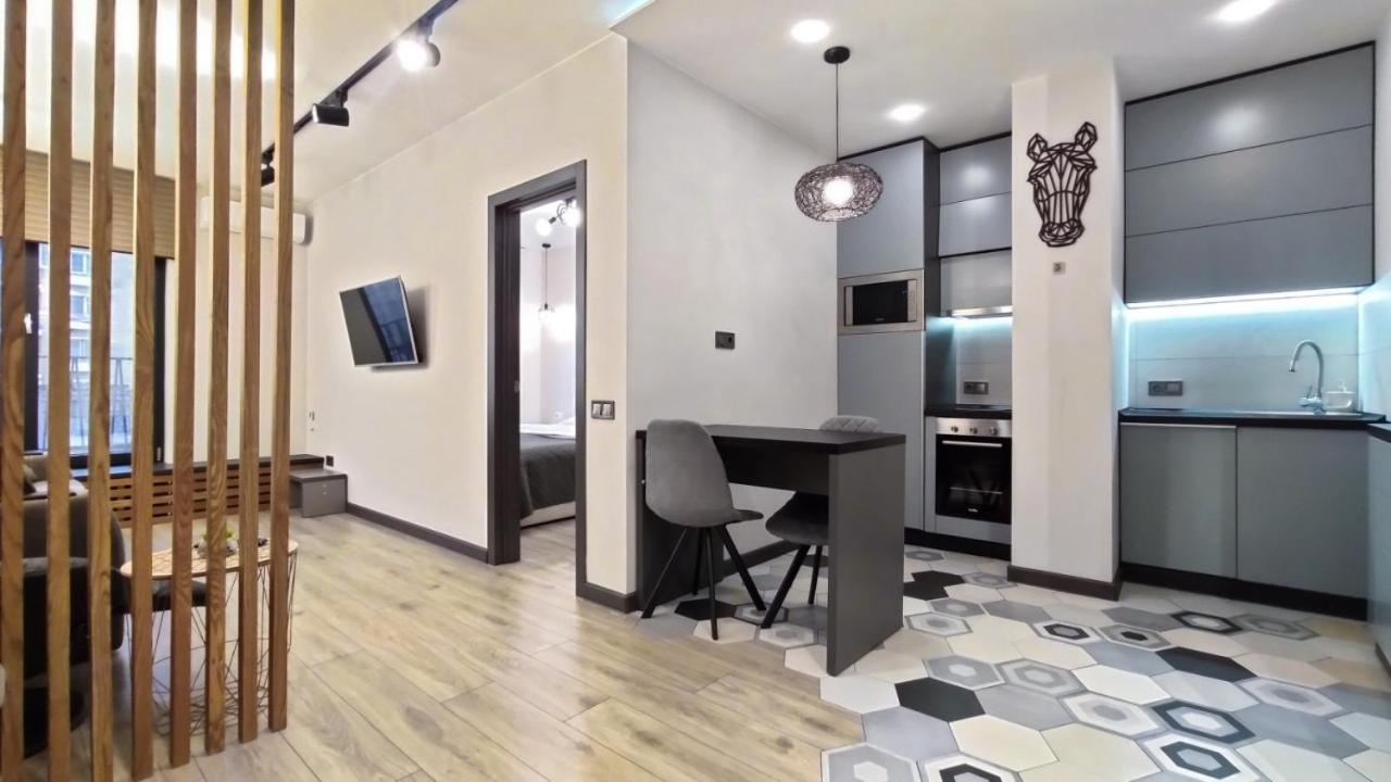 Petrovdom 52,67,205,213 In Smart Apartments In New York Concept House Киев Екстериор снимка