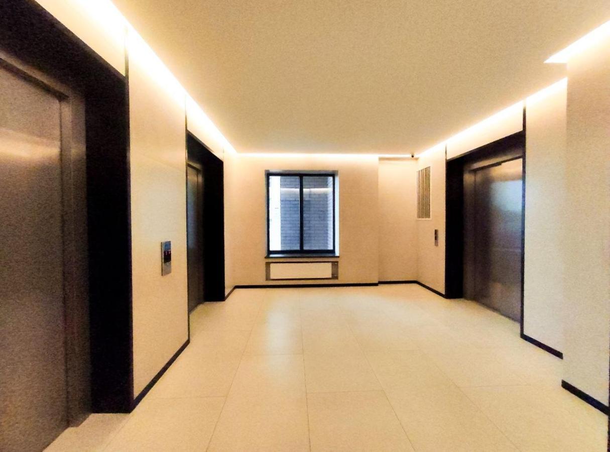 Petrovdom 52,67,205,213 In Smart Apartments In New York Concept House Киев Екстериор снимка