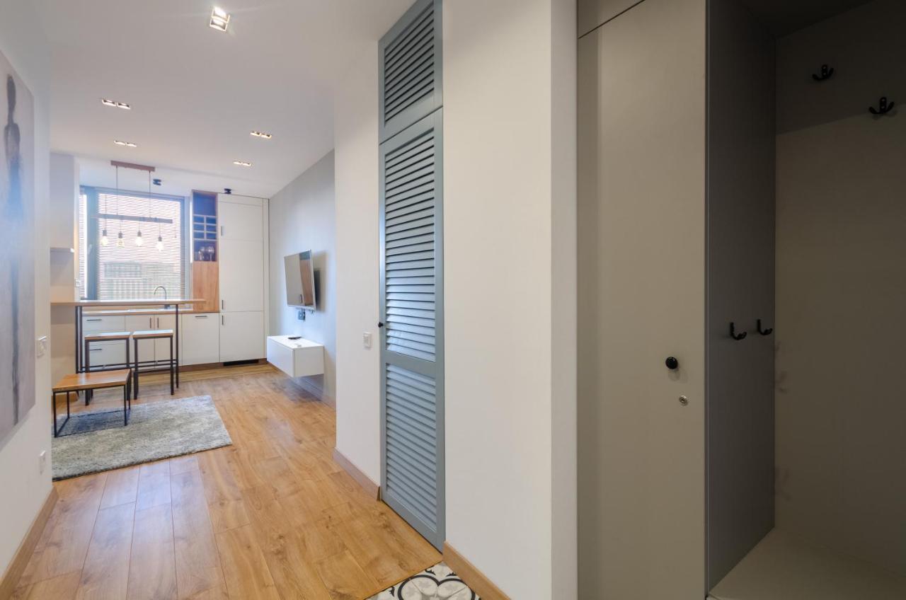 Petrovdom 52,67,205,213 In Smart Apartments In New York Concept House Киев Екстериор снимка